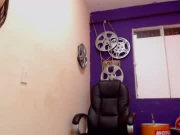 adriana_crux chaturbate