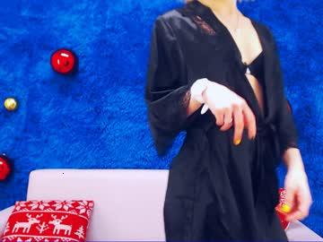 alba_curvy chaturbate