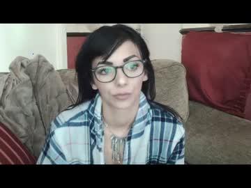 alicia19xoxo chaturbate