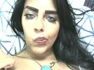 Anielly5767 bongacams