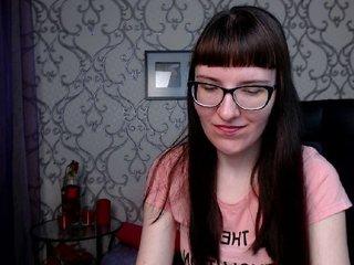 AprilViolent bongacams