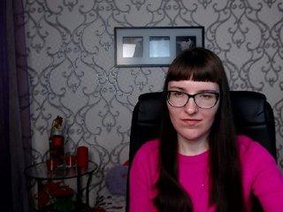 AprilViolent bongacams