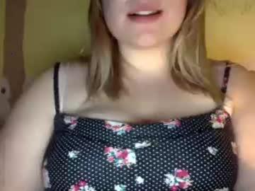 babygirlinchains chaturbate