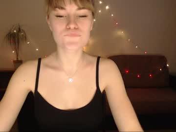 bambi_baby_19 chaturbate