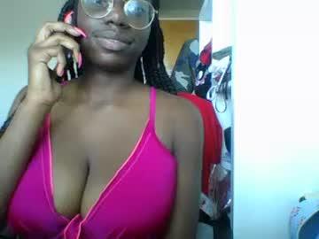 bigtittiesebony1 chaturbate