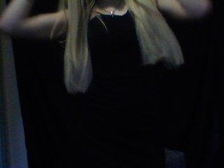 BlondeWinter bongacams