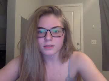 blonde_gal19 chaturbate