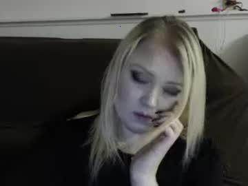 blondiekxox chaturbate