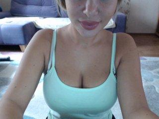 blondpamell bongacams