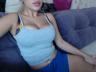 blondpamell bongacams