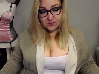 bustyLEXX bongacams