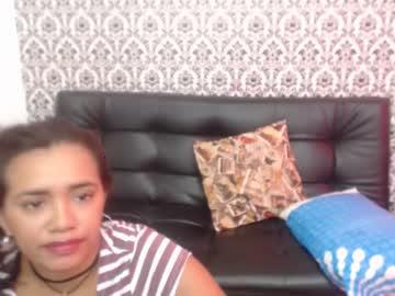 camilaxlow chaturbate