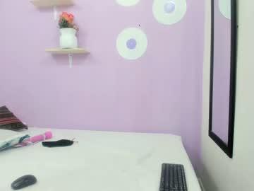 cute_blonde18 chaturbate