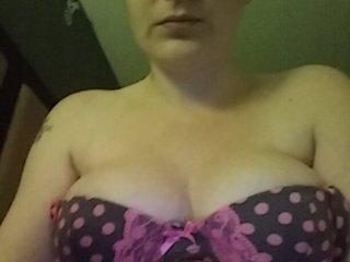 Danibaby32 bongacams