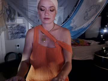 delicious_kara chaturbate