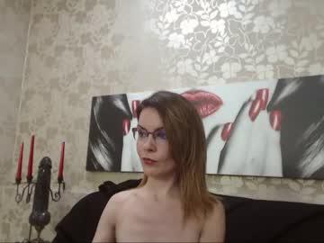 domcaprice chaturbate