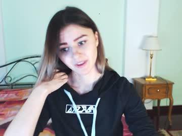 dreamyjulya chaturbate