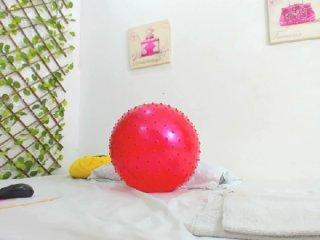 Emily-li bongacams