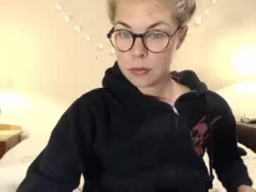 eringobrahless chaturbate