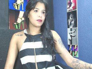 EvilNaomiX bongacams