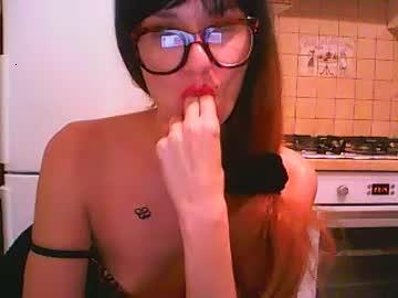 freshkiss02 chaturbate