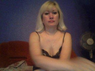 GoldieBlondie bongacams