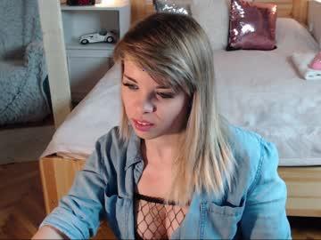 helenvixen chaturbate