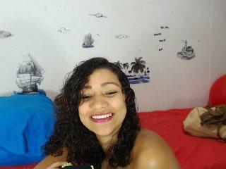 hellenkiss bongacams