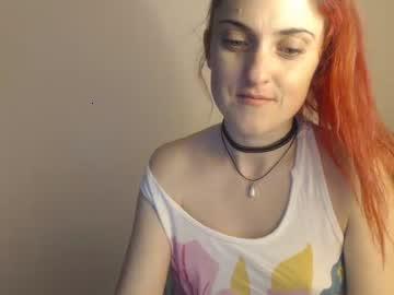 hottiefoxyfox chaturbate