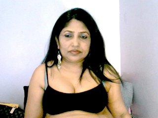 indiabushmilf bongacams