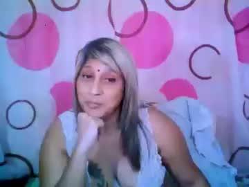 indianroxy69 chaturbate