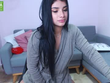 isabella_colins chaturbate