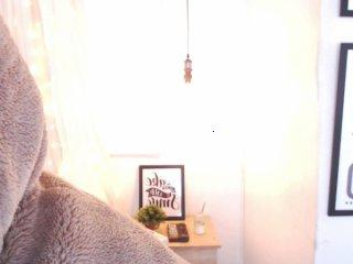 Jellicent18 bongacams