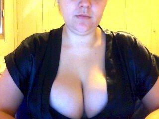 JulieCharming bongacams