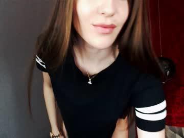 julia745 chaturbate