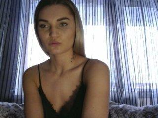 KARINA-96LOVE bongacams