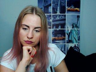 KarinaLIVE bongacams