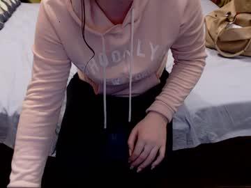 kira_floris chaturbate