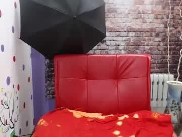 kira_foxxx chaturbate