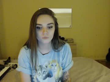 kira_sweetpoison chaturbate