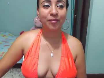 latinavicky chaturbate