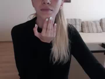 loricarris22 chaturbate