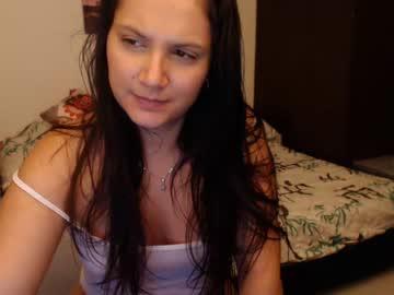 love_carolina chaturbate