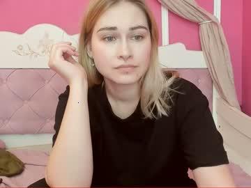 lovelyhemera chaturbate