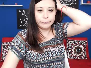 lucyluuxx chaturbate