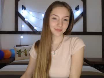 m0nica chaturbate