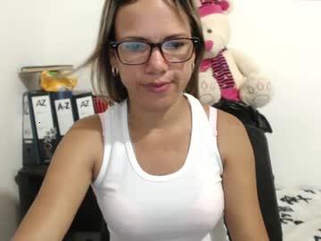 mikahlatin_ chaturbate