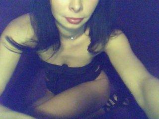 Milana2411 bongacams