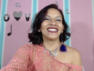 mirandablue bongacams