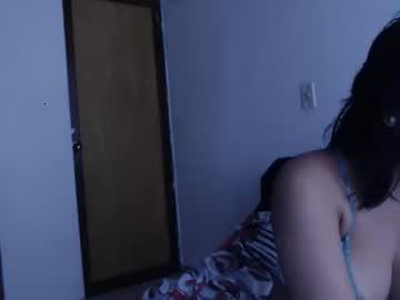 mishell_r chaturbate